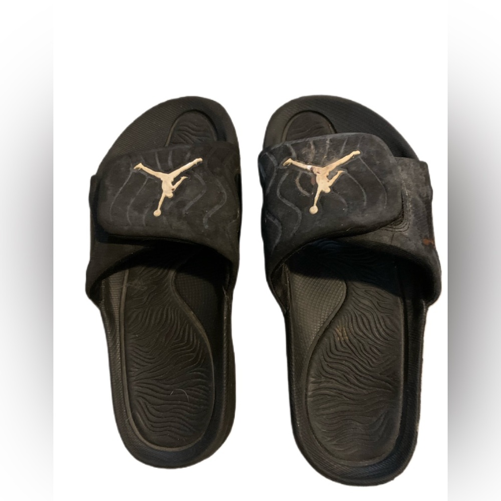 Youth Nike slides size 5Y. Jordan